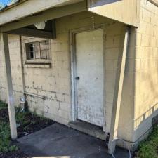 Pressure-Washing-an-Old-Home-for-a-New-Homeowner-in-Whitakers-NC 5